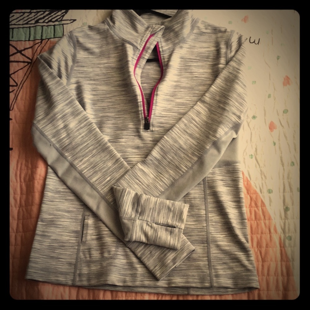 🤍Zella half zip kids 14-16 rarely used🤍